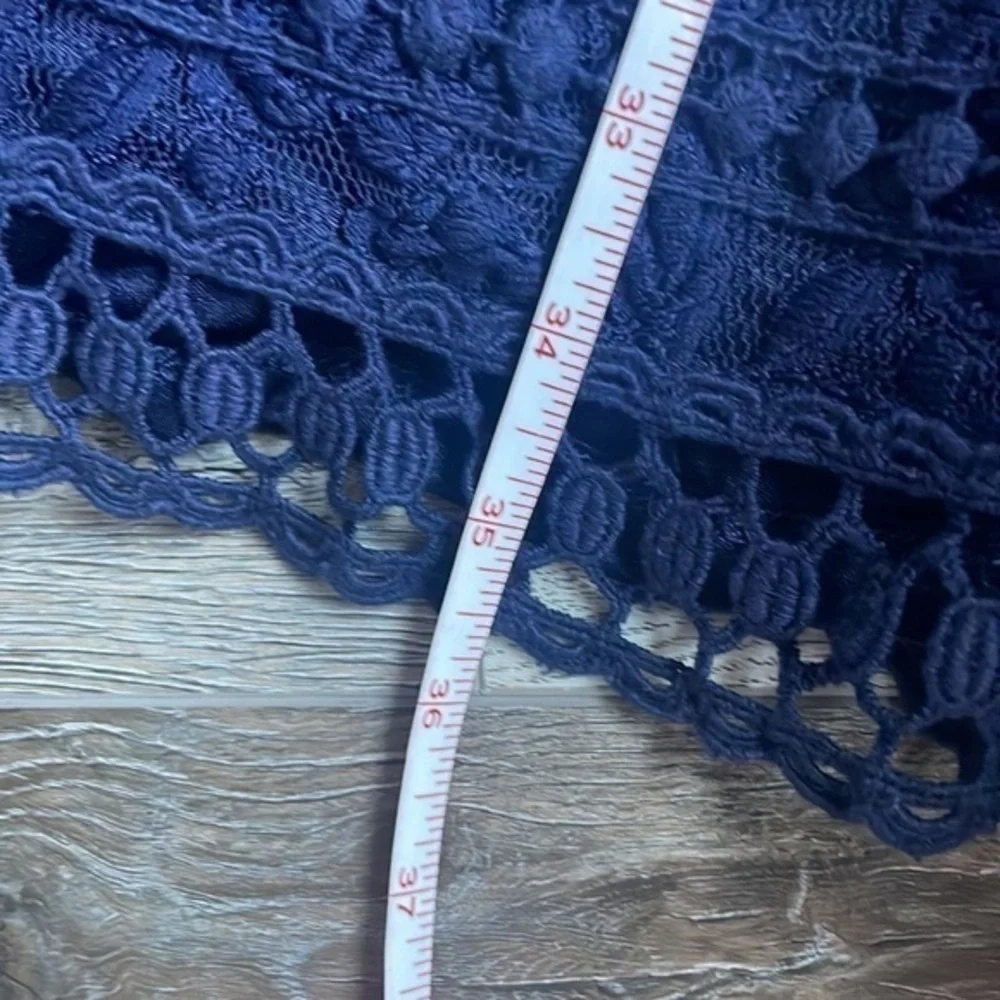 Laundry dress by Shelli Segal size small Los Angeles navy blue lace